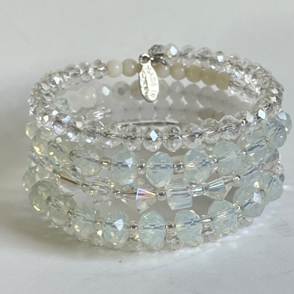 NEIMAN MARCUS Bracelet Wrap Sparkling Faceted Beaded - Picture 1 of 6